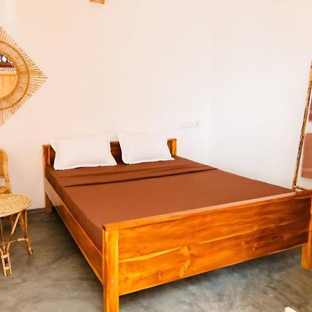 Pompon Hotel Pottuvil Ngoại thất bức ảnh