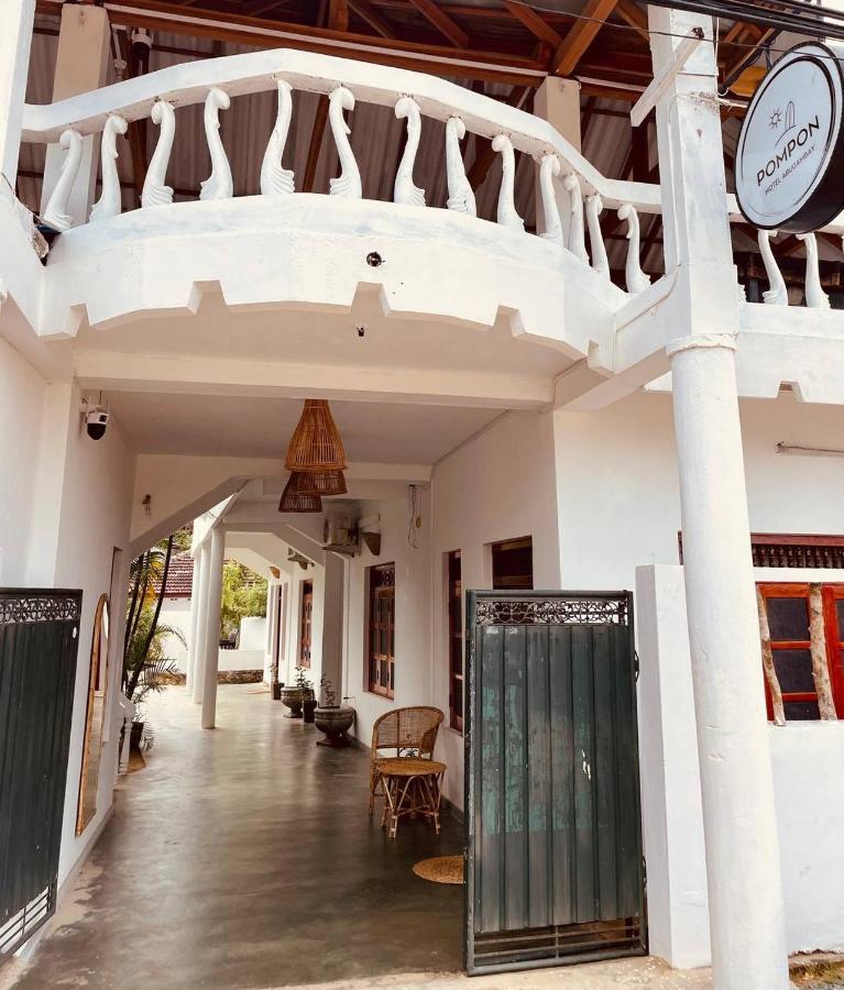 Pompon Hotel Pottuvil Ngoại thất bức ảnh