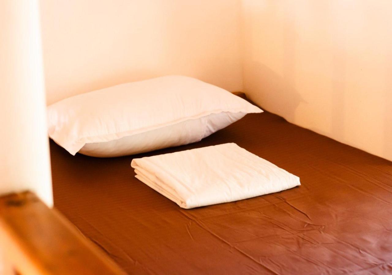 Pompon Hotel Pottuvil Ngoại thất bức ảnh