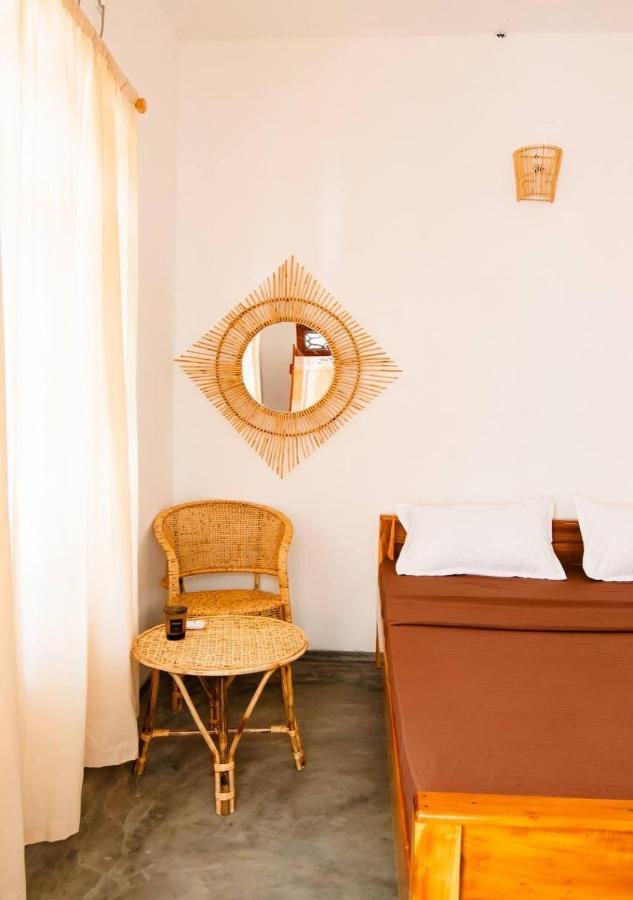 Pompon Hotel Pottuvil Ngoại thất bức ảnh